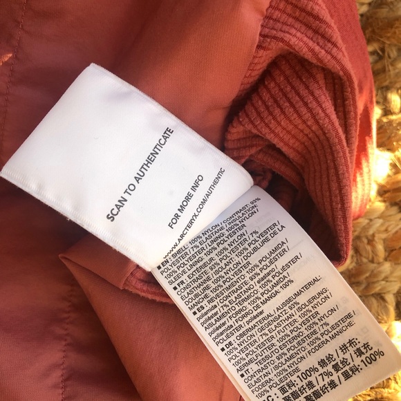 New: Arc’teryx Atom SL Full Zip Hoody Jacket. Size Small - Picture 12 of 16